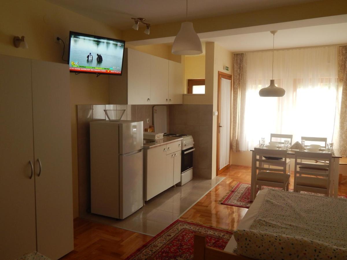 Apartmani Jelica Free Parking Vranje Dış mekan fotoğraf